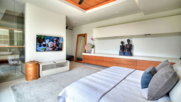 The Iman Villa - Cosy guest bedroom